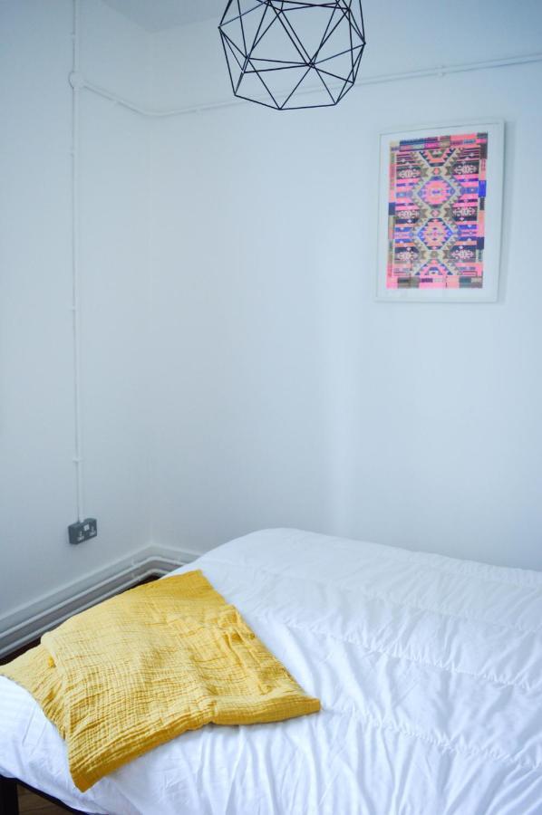 The Bristol Wing Hostel Екстериор снимка