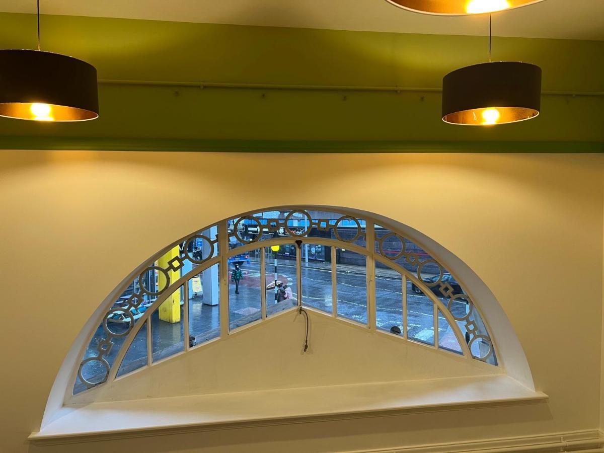 The Bristol Wing Hostel Екстериор снимка