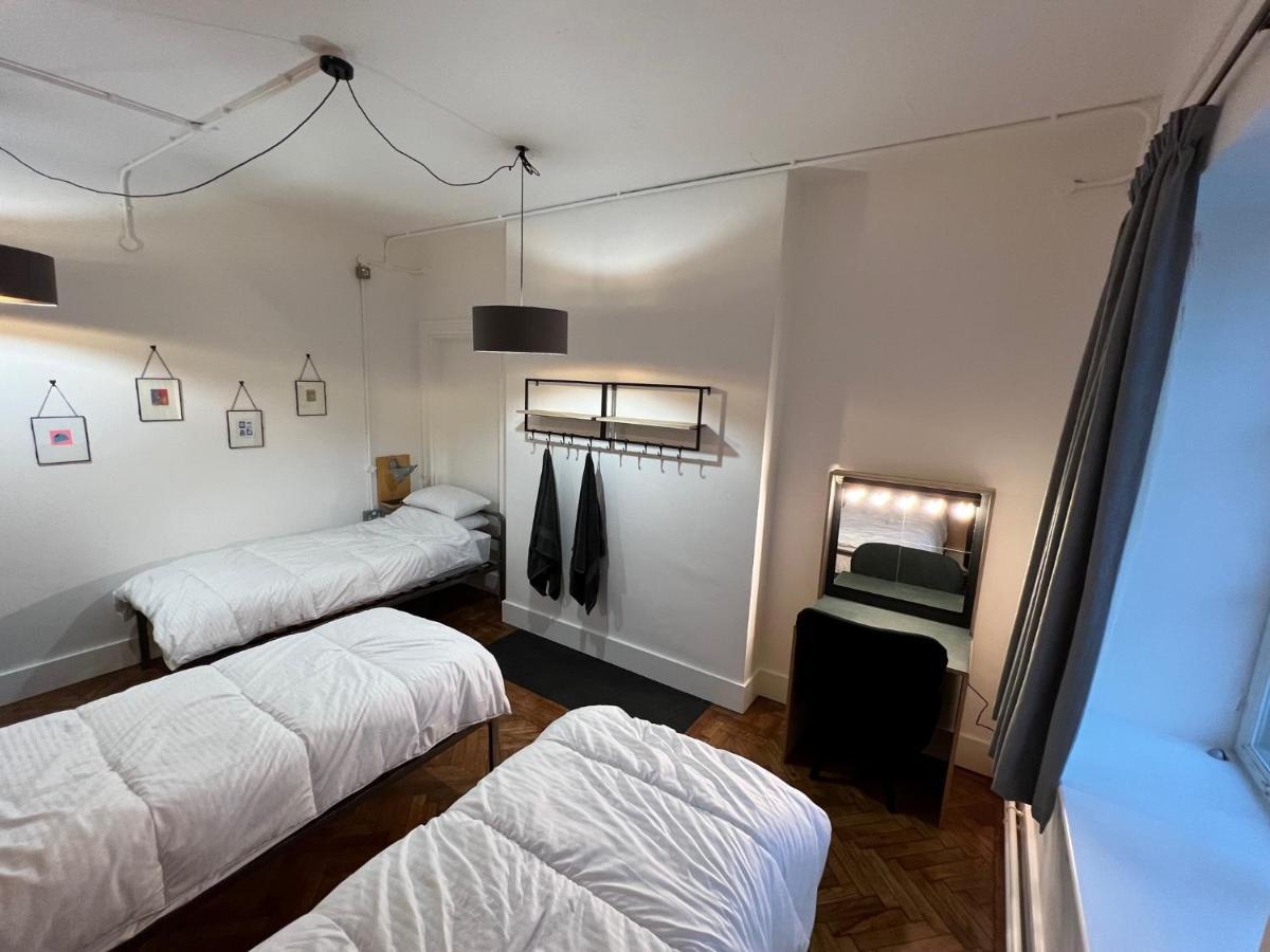 The Bristol Wing Hostel Екстериор снимка