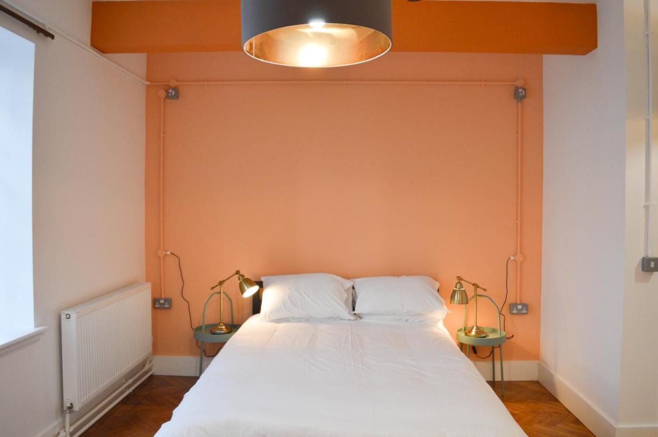 The Bristol Wing Hostel Екстериор снимка