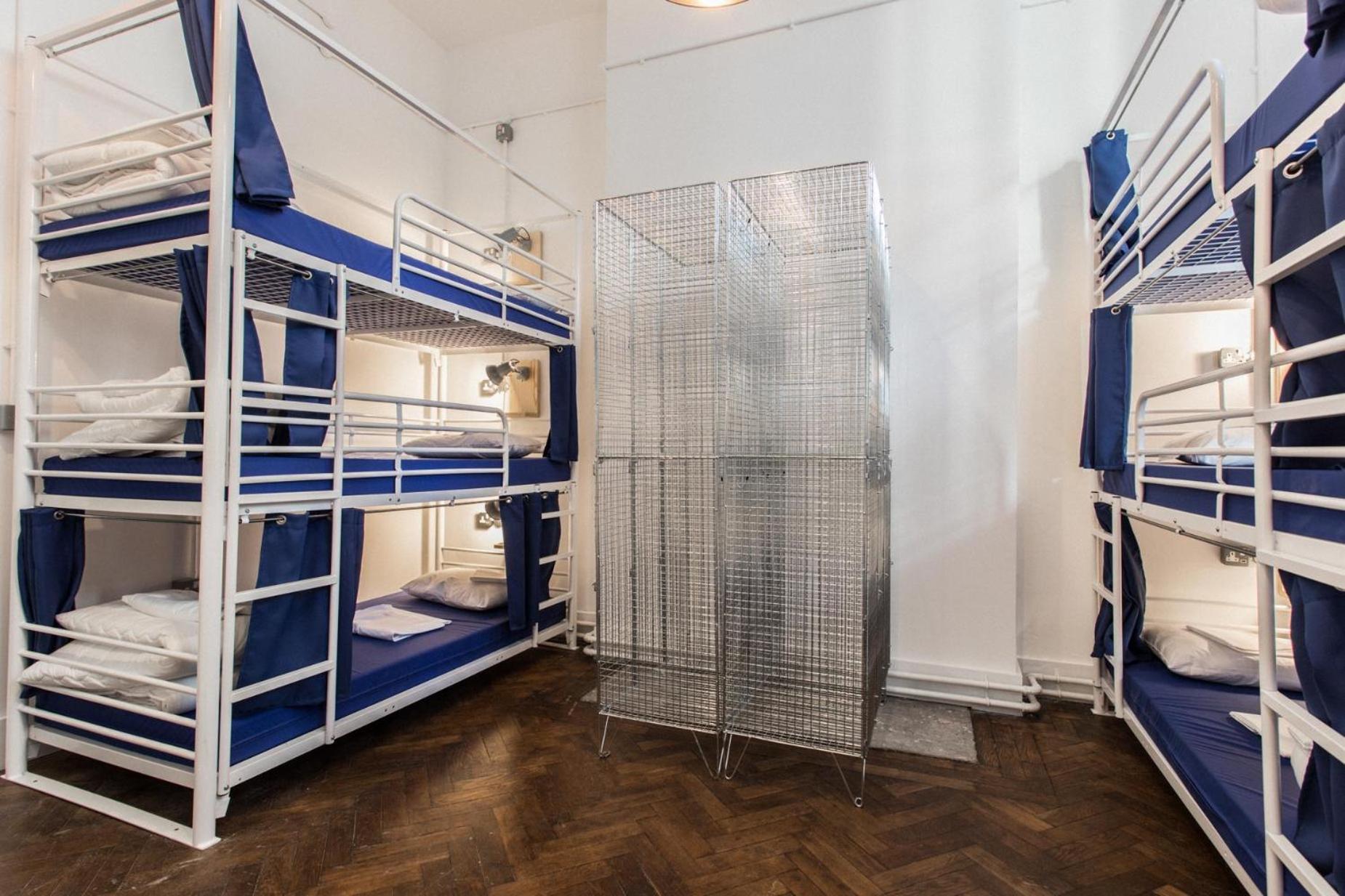 The Bristol Wing Hostel Екстериор снимка